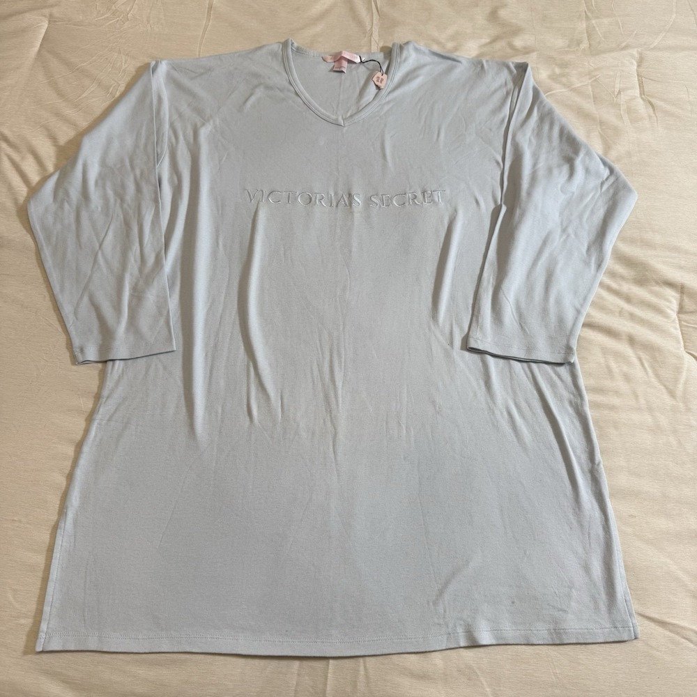 Victoria's Secret Womens V-Neck Tee Shirt Size L Light Blue Embroidered Logo